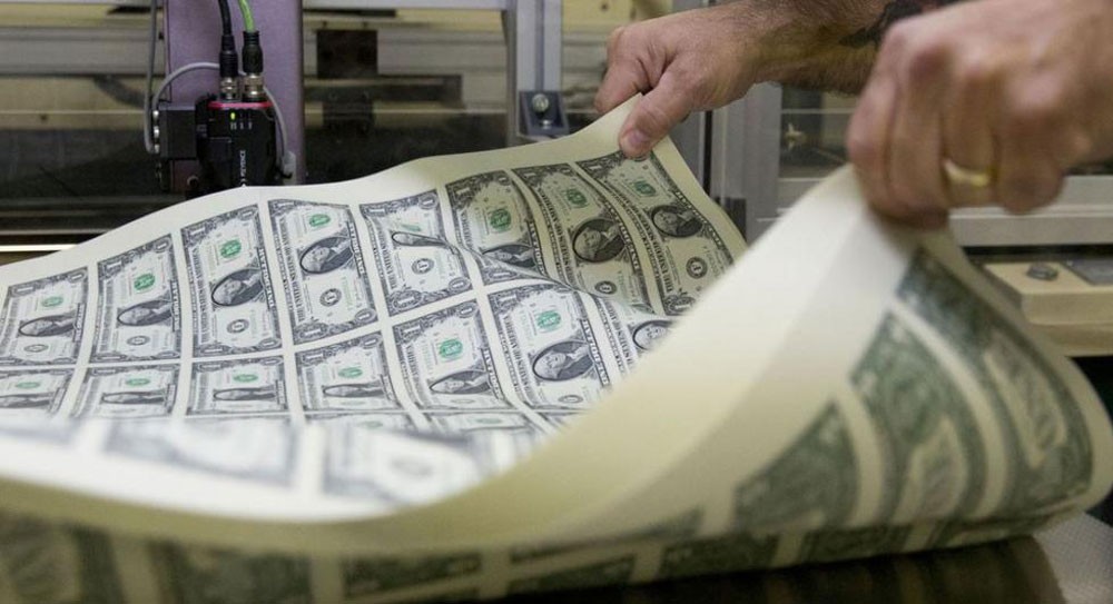 الدولار يتجه لتكبد خسارة أسبوعية مع اعتزام الفدرالي خفض الفائدة