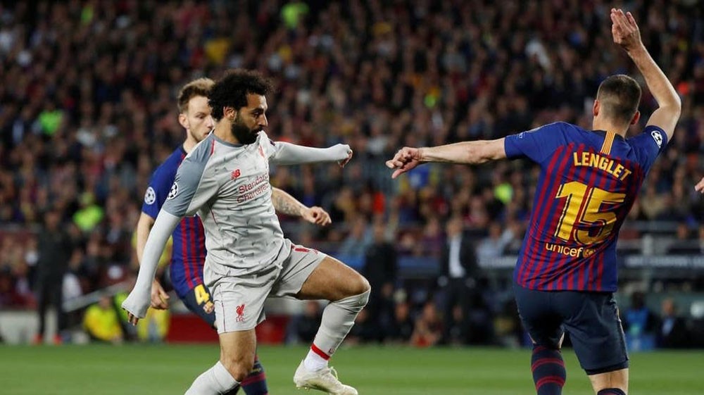 إيتو يحث صلاح على ترك ليفربول والانتقال إلى برشلونة