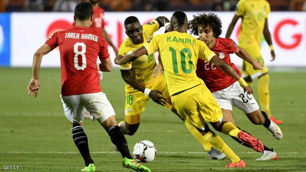  مدير منتخب مصر يكشف حقيقة واقعة التحرش وسحب الهواتف