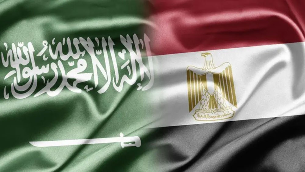 مصر تُدين الهجوم الإرهابي الحوثي على مطار أبها