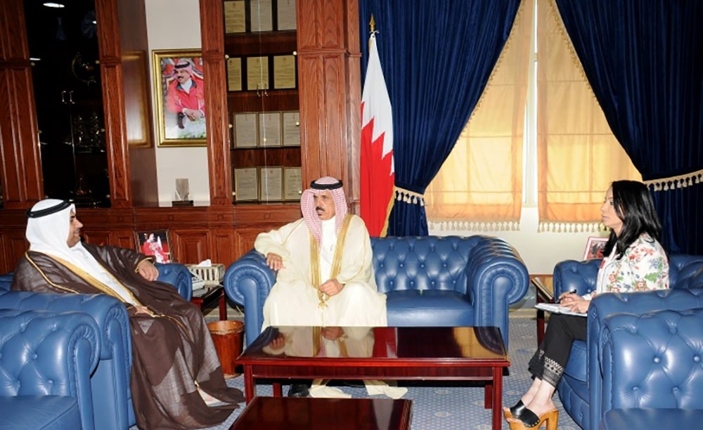 وزير التربية يُطلع النائب العسومي على خطة إخلاء المدارس