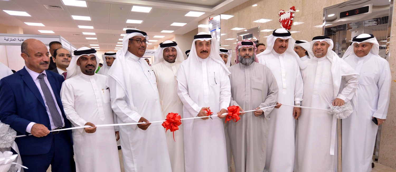 وزير العمل يفتتح معرض التوظيف في القطاع الطبي الخاص
