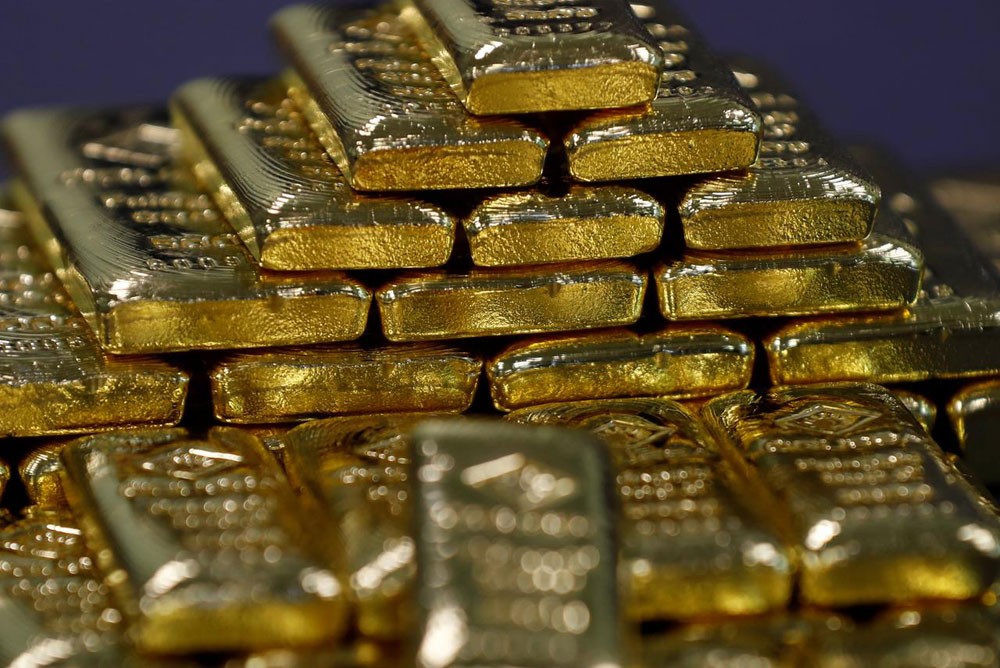  تراجع الذهب مع تضاؤل الرهان على خفض كبير بأسعار الفائدة
