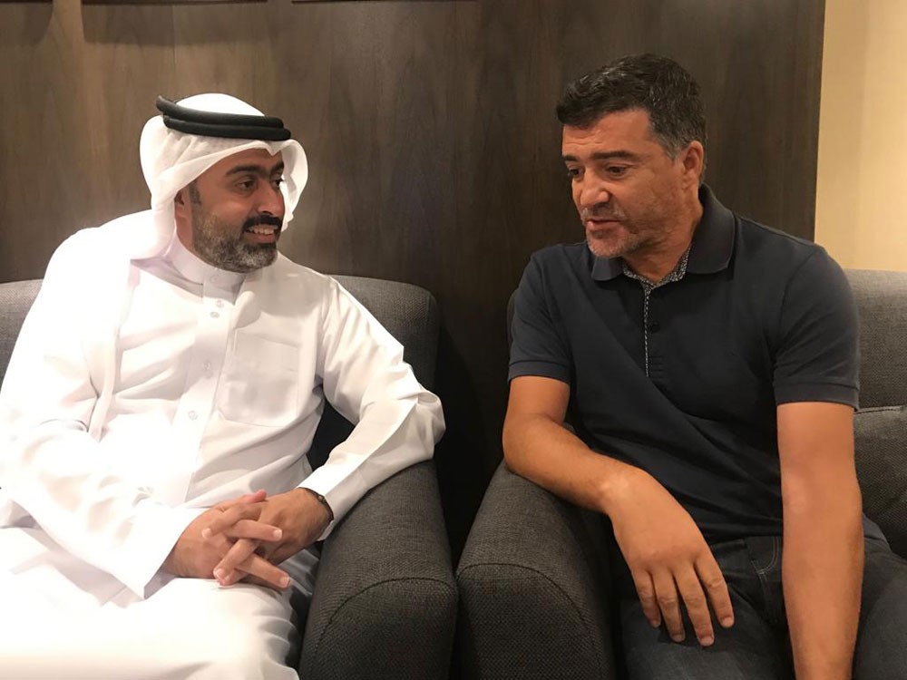 وصول مدرب المنتخب الكروي الأول "هيليو سوزا"