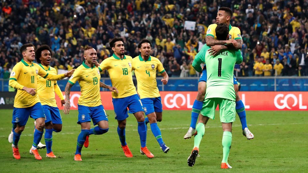 البرازيل تتجاوز باراغواي وتبلغ نصف نهائي كوبا أميركا