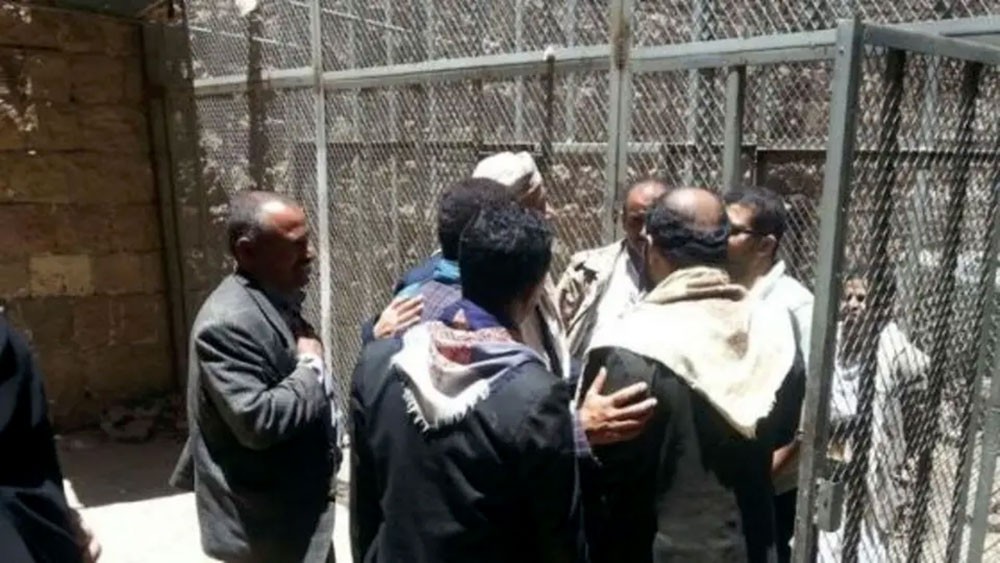 ميليشيات الحوثي تحول ذمار لمجمع سجون سرية ومقابر جماعية