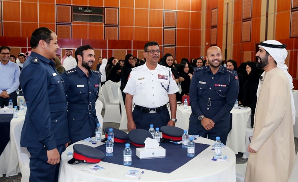 فريق السعادة بوزارة الداخلية ينظم ملتقى (صناعة السعادة والإيجابية)
