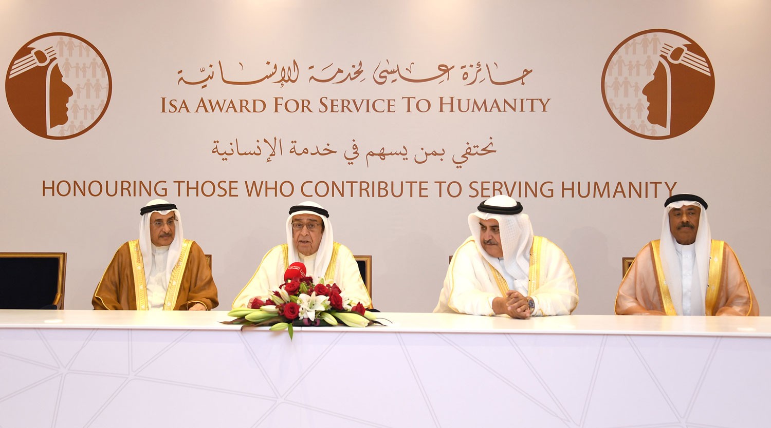 منح مؤسسة (إدهي) EDHI الخيرية بباكستان جائزة عيسى لخدمة الإنسانية