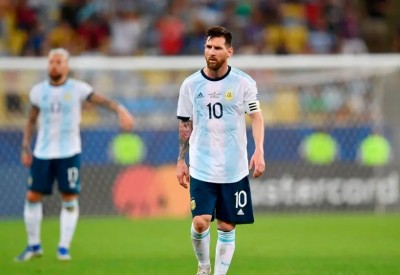 مدرب الأرجنتين: ميسي ضحى بأسلوبه من أجل المنتخب