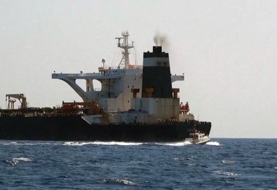 مدريد: واشنطن طلبت اعتراض ناقلة النفط في جبل طارق