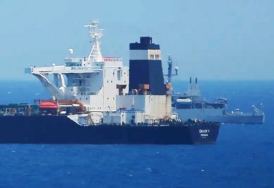 إيران تطالب لندن بـ"الإفراج الفوري" عن ناقلة النفط المحتجزة