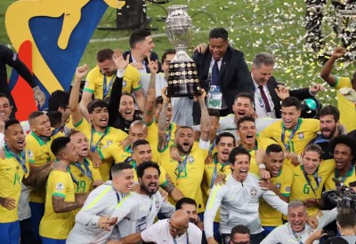 البرازيل تتوج بكوبا أميركا بعد غياب دام 12 عاماً