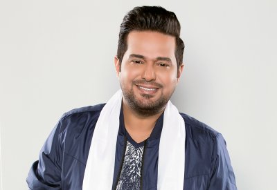 حاتم العراقي يسلّم ماستر الميني ألبوم