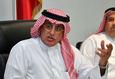 وزير الصناعة يشيد بموافقة سمو رئيس الوزراء على توسيع دائرة الأفضلية للمؤسسات الصغيرة