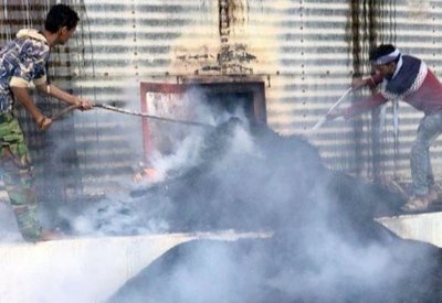 الحديدة.. ميليشيا الحوثي تعاود قصف مطاحن البحر الأحمر