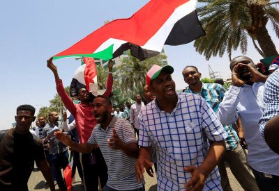 أنباء عن توافق على الصيغة النهائية لاتفاق السودان