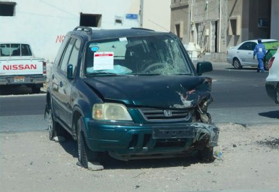 بلدية "الجنوبية" تقوم بحملة شاملة على السيارات الشاغلة للطرق العامة