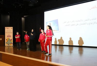 المحافظة الجنوبية تنظم دورات تثقيفية متنوعة للمشاركين في المعسكر الصيفي