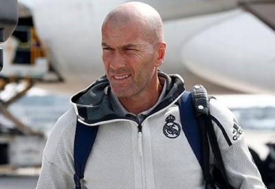 زيدان يغادر معسكر ريال مدريد "لأسباب شخصية"