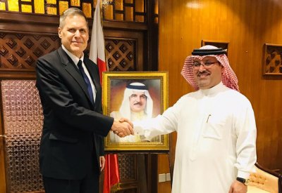 سفير البحرين لدى جمهورية العراق يستقبل سفير الولايات المتحدة الامريكية في بغداد