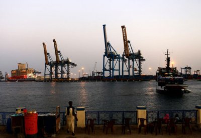 مساعدات سعودية إماراتية لإنقاذ الموسم الزراعي بالسودان