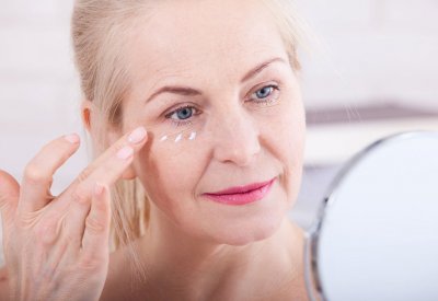 10 خطوات عمليّة تجعلكِ تبدين أكثر شباباً