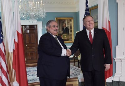 وزير الخارجية يجتمع مع وزير خارجية أمريكا