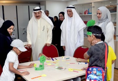 حميدان يتفقد النشاط الصيفي بأندية الأطفال والناشئة في مركزي سترة والمحرق الاجتماعيين