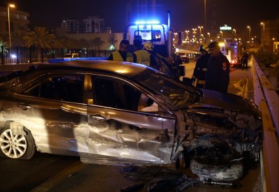إصابة شخص بعد حادث مروري على شارع الشيخ عيسى بن سلمان