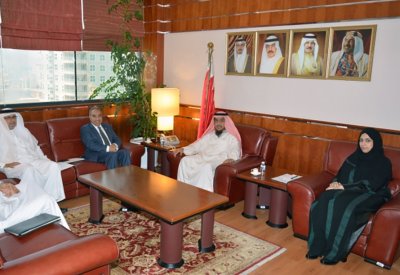 "ديوان الخدمة" يبحث مع وزير الاشغال وشئون البلديات الهيكل التنظيمي