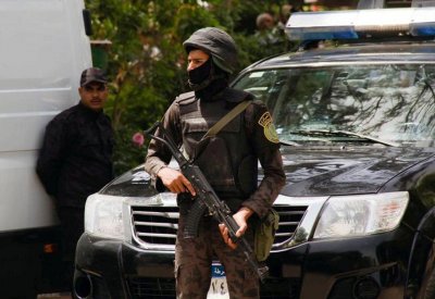  "مضطرب نفسي" يفتح النار بموقف سيارات في القاهرة