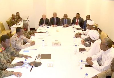 السودان.. "الانتقالي" و"التغيير" يستكملان المفاوضات