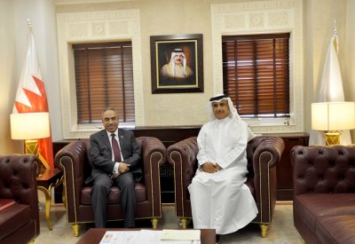 الإسكان والأشغال تبحثان ربط الخدمات في مشاريع مدن البحرين الجديدة