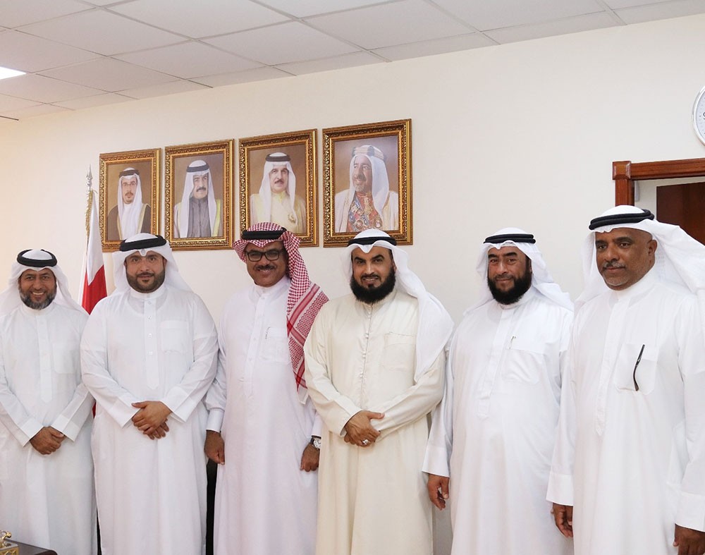 رئيس مجلس الأوقاف السنية يستقبل نواب المحافظة الشمالية 
