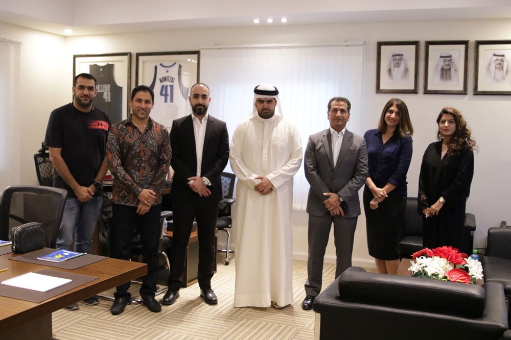 سمو الشيخ عيسى بن علي يستقبل لجنة التسويق والفعاليات باتحاد السلة
