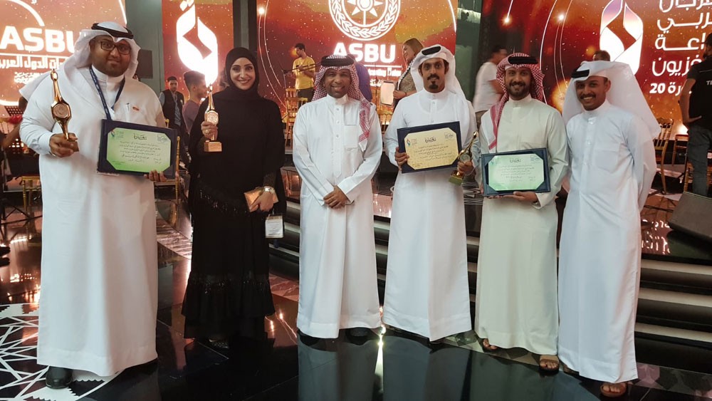 الوكيل الإذاعة والتلفزيون: ماضون بالعمل بروح الفريق الواحد