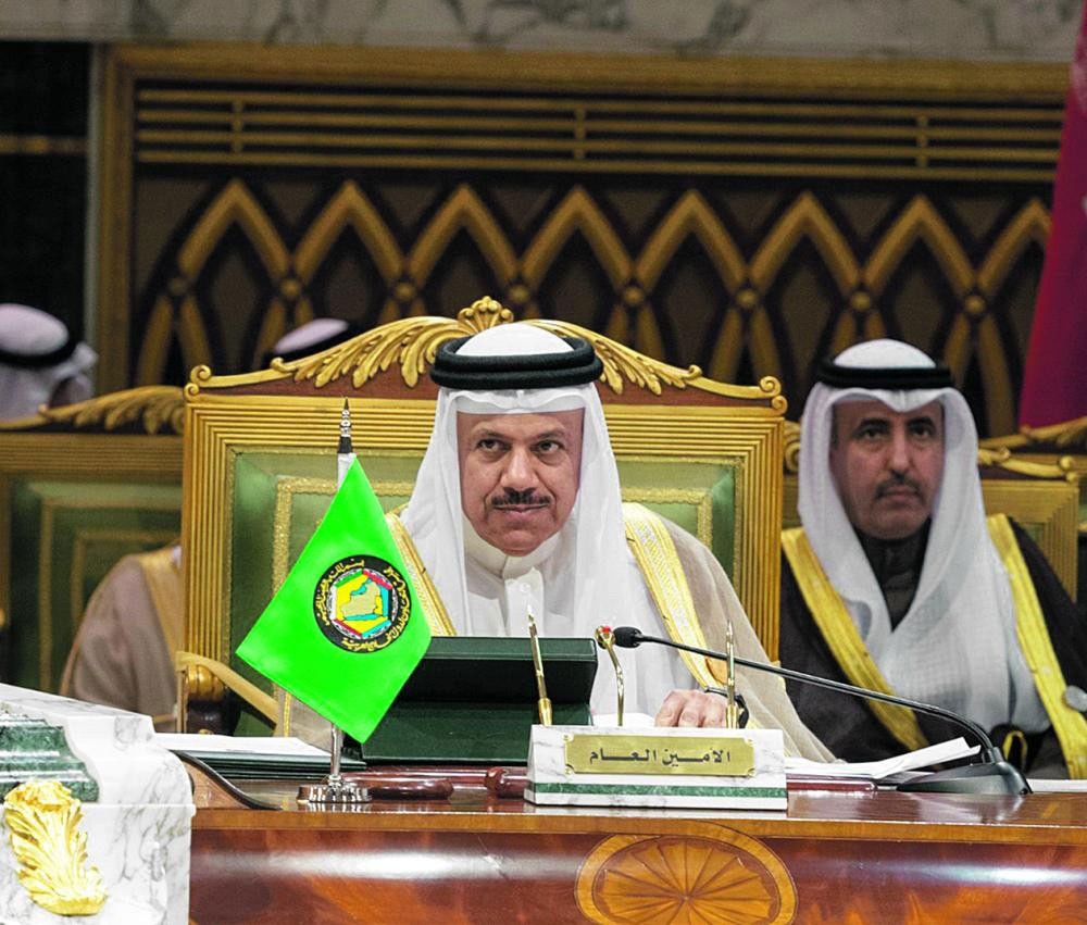 الأمين العام لمجلس التعاون يدين الهجوم الإرهابي على مطار أبها الدولي