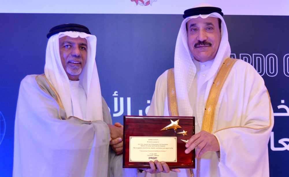 وزير العمل يفتتح ملتقى الذكاء العاطفي لتقليل ضغوطات العمل ورفع الإنتاجية