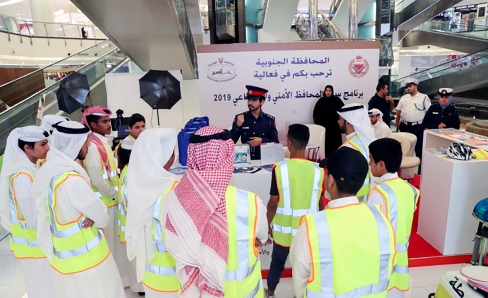 المحافظة الجنوبية: معرض تثقيفي حول التوعية في برنامج سمو المحافظ الأمني الاجتماعي