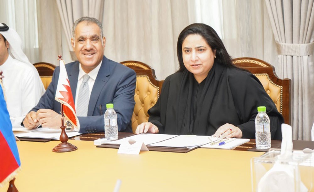 وكيلة الخارجية تجتمع بوكيل وزارة الخارجية بالفلبين