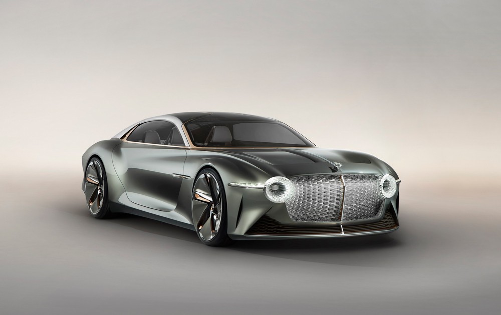 Bentley تعيد تصوّر مستقبل السيارات عبر BENTLEY EXP 100 GT