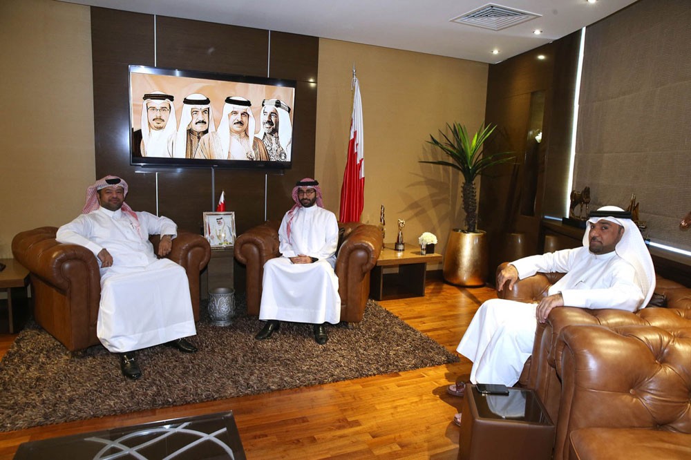 المؤيد يبحث التعاون المشترك بين "الشباب والرياضة" و"ماجد الفطيم"