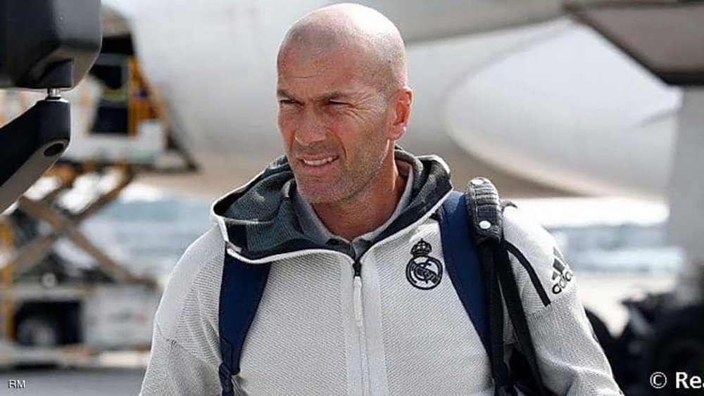 زيدان يغادر معسكر ريال مدريد "لأسباب شخصية"