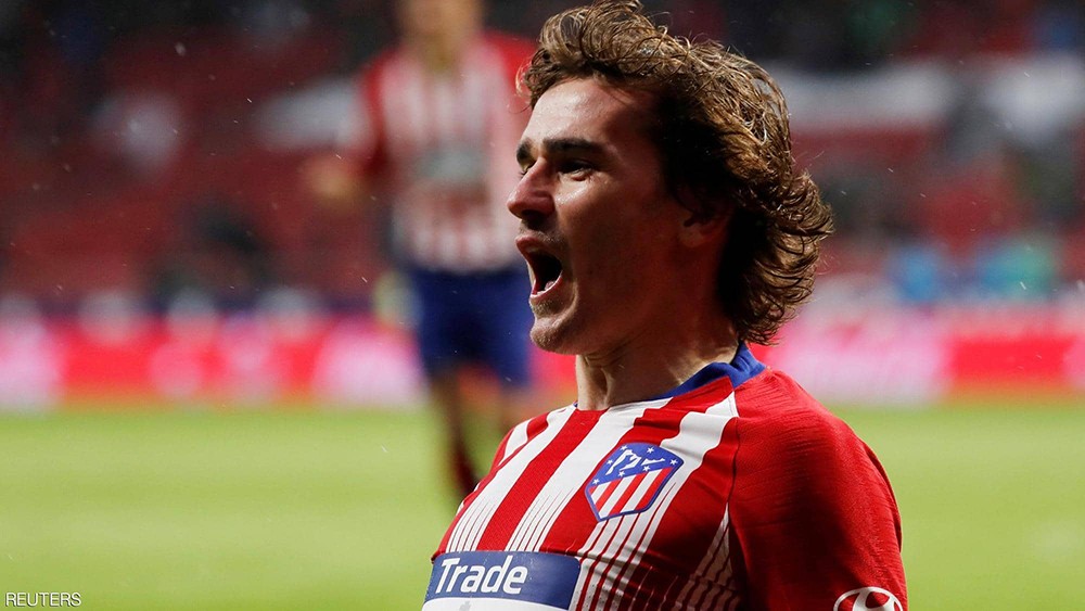  بسبب غريزمان.. أتلتيكو يورط برشلونة مع الفيفا