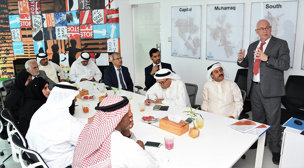 وفد مجلس بلدي الشمالية يطلع على خدمات مركز استدامة