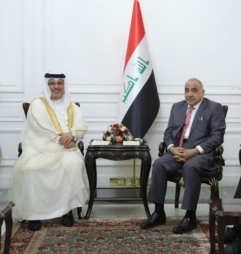 رئيس مجلس وزراء جمهورية العراق الشقيقة يستقبل سفير مملكة البحرين في بغداد