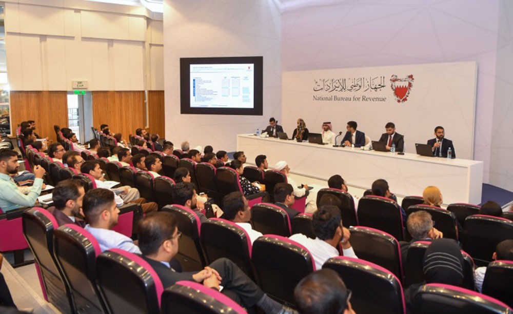 الجهاز الإيرادات يعقد ورشة عمل حول القيمة المضافة لقطاعات الإنشاءات