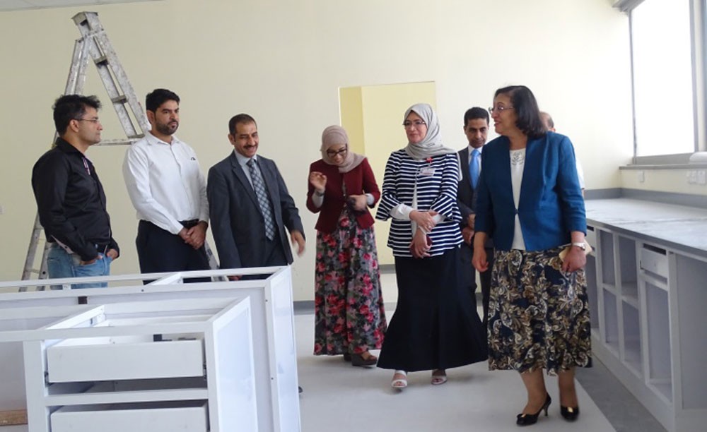 وزيرة الصحة تتفقد سير العمل بمشروع مختبر الجينوم والبنك الحيوي