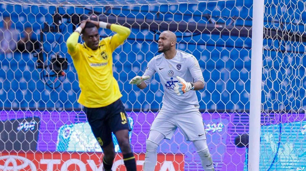 العماني الحبسي يعلن رحيله عن الهلال