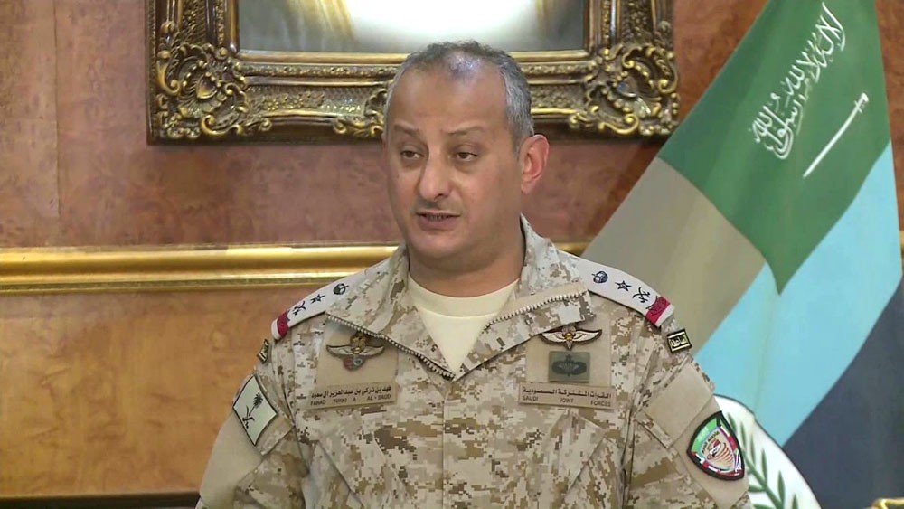 قائد التحالف: قواتنا ترافق السفن في البحر الأحمر